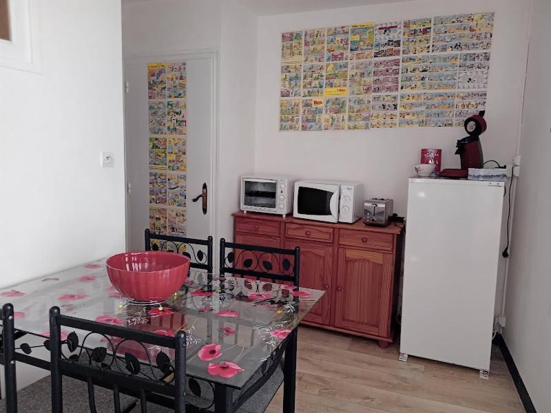 Appartement le labyrinthe du peintre Bransat Extérieur photo
